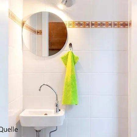Daire Gaestehaus Zur Quelle *