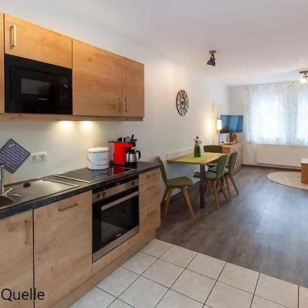 Apartamento Gaestehaus Zur Quelle *