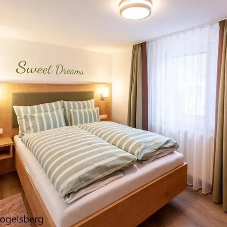 Daire Gaestehaus Zur Quelle *